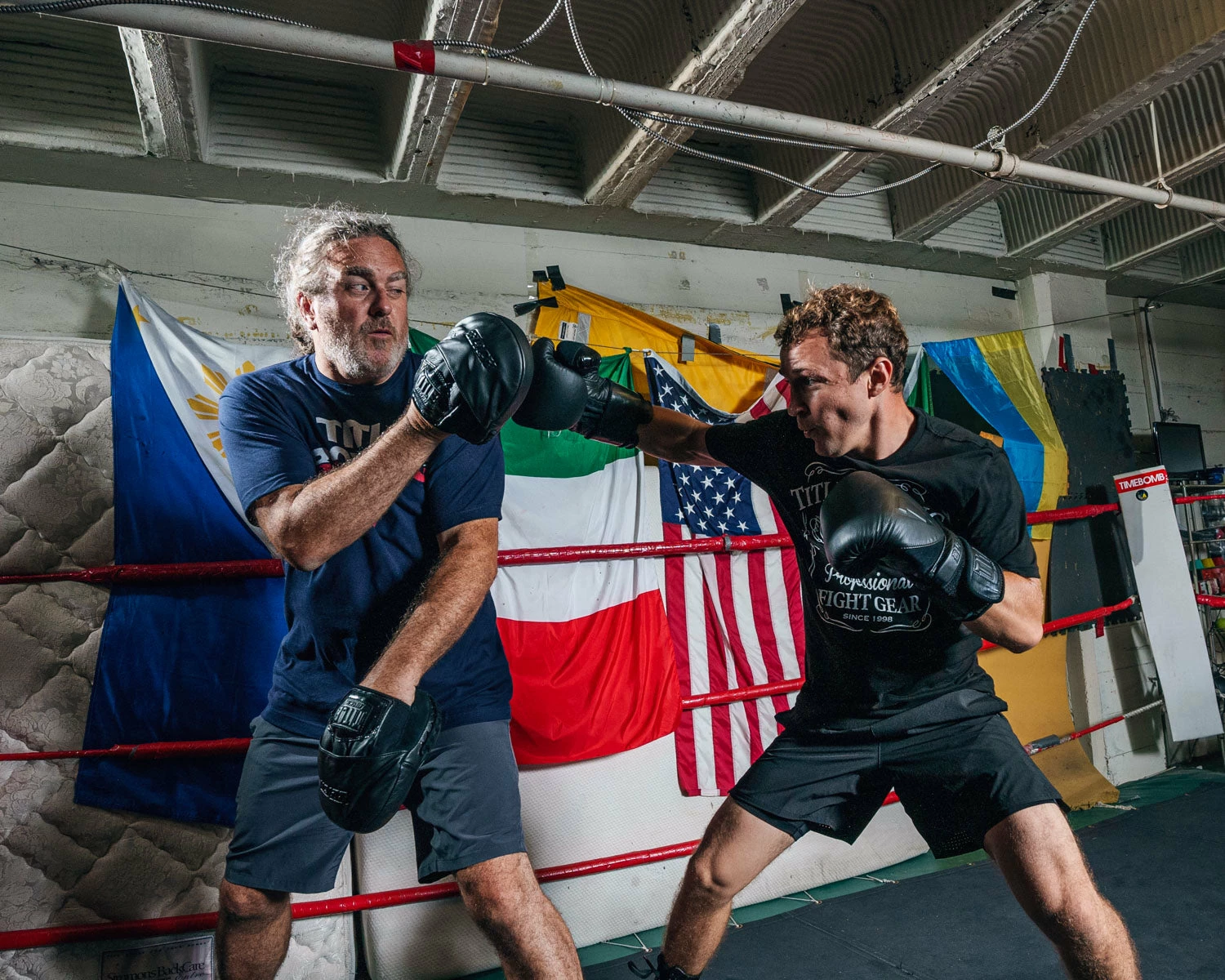 TITLE Black Punch Mitts 2.0 8 TITLE Black Punch Mitts 2.0 - Image 8