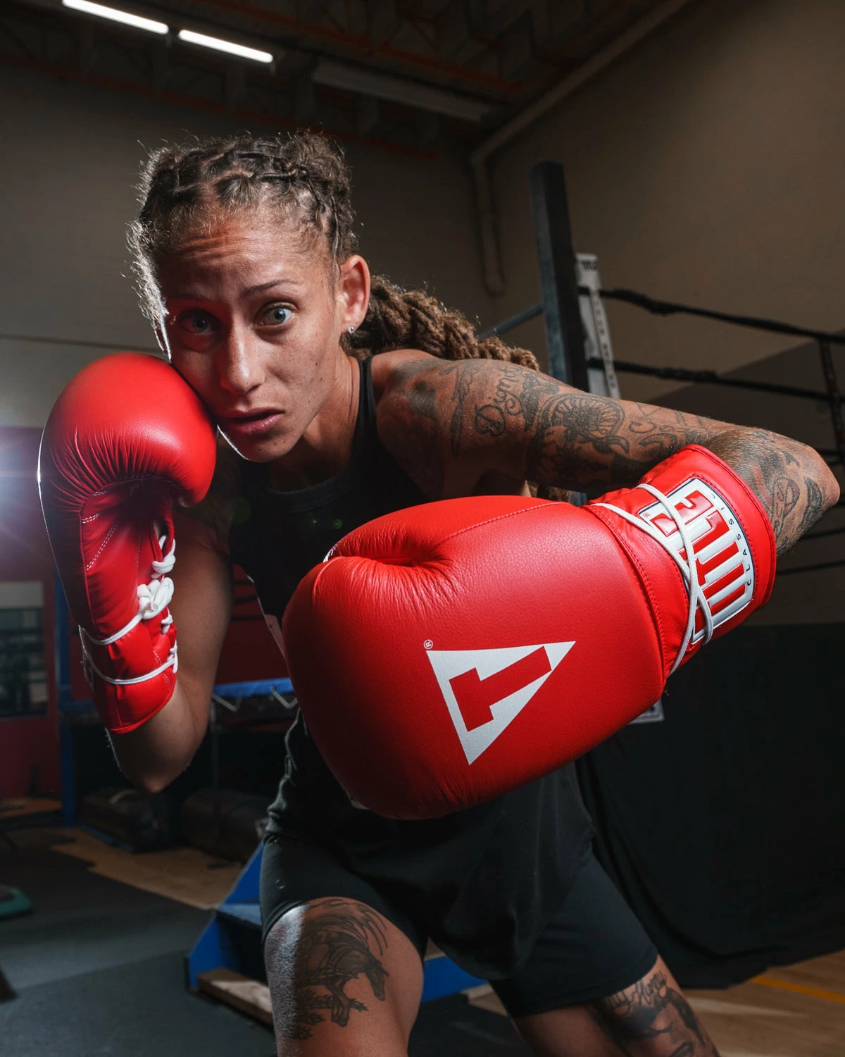 TITLE Classic Leather Lace Training Gloves 2.0 18 TITLE Classic Leather Lace Training Gloves 2.0 - Image 18