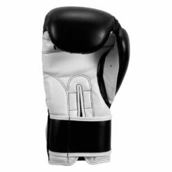 TITLE Classic Pro Style Training Gloves 3.0 31 TITLE Classic Pro Style Training Gloves 3.0 -Boxing Equipment Sales Store CVVTG3 BK WH 004