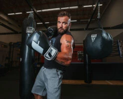 Fighting Big Logo Bag Gloves -Boxing Equipment Sales Store FSABG2BK 1