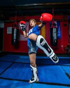 TITLE Boxing Gel Elite Pro Shin & Instep Guards 7 TITLE Boxing Gel Elite Pro Shin & Instep Guards -Boxing Equipment Sales Store GEPSIGBKWH 1