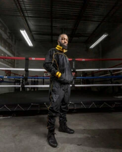 TITLE "Boxing Ain't Easy" Velour Warm Up 25 TITLE "Boxing Ain't Easy" Velour Warm Up -Boxing Equipment Sales Store TB166BKYE 2