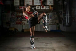 TITLE MMA Command Shin & Instep Guards -Boxing Equipment Sales Store XCSIGBKWH