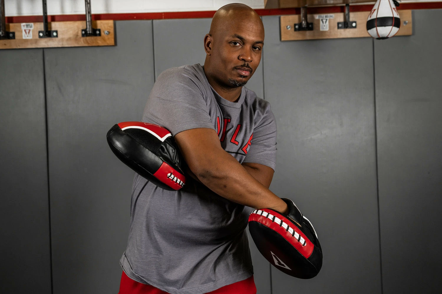 TITLE Boxing Air Vent Technology Punch Mitt 9 TITLE Boxing Air Vent Technology Punch Mitt - Image 9