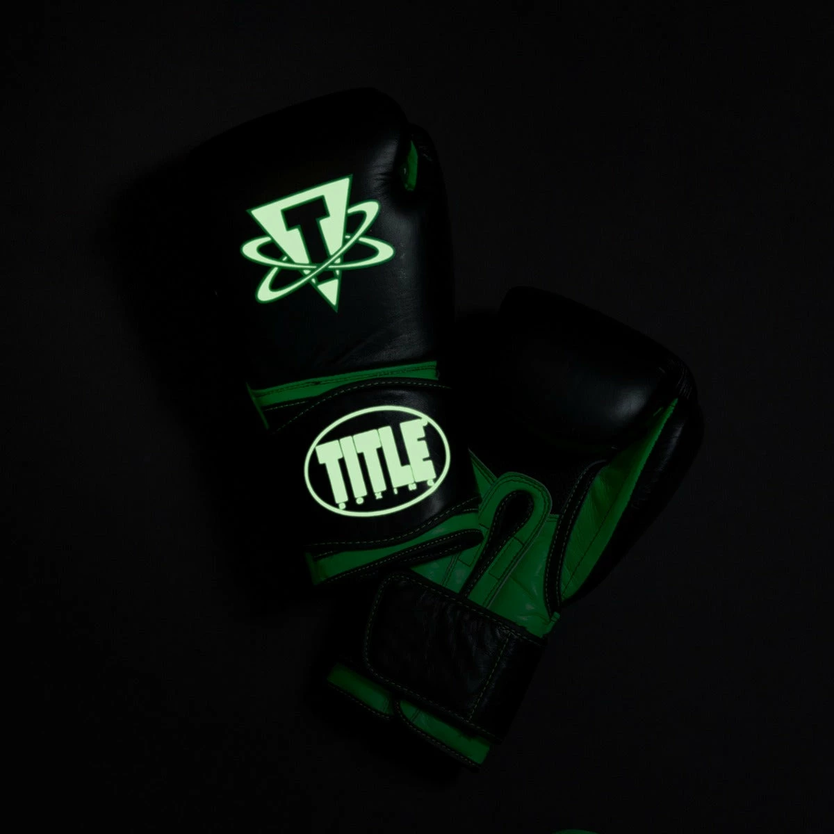 TITLE Boxing Leather Cosmic Training Gloves 2 TITLE Boxing Leather Cosmic Training Gloves - Image 2