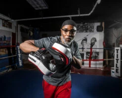 TITLE Boxing Gel Blockade Punch Mitts 13 TITLE Boxing Gel Blockade Punch Mitts -Boxing Equipment Sales Store gcpmc2 bk rd wh 1 6 1 1