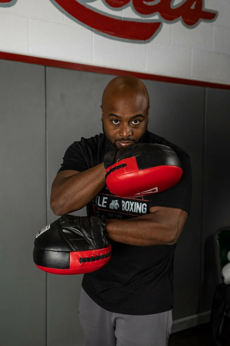 TITLE Boxing "Double-Stuff" Jumbo Punch Mitts 6 TITLE Boxing "Double-Stuff" Jumbo Punch Mitts - Image 6