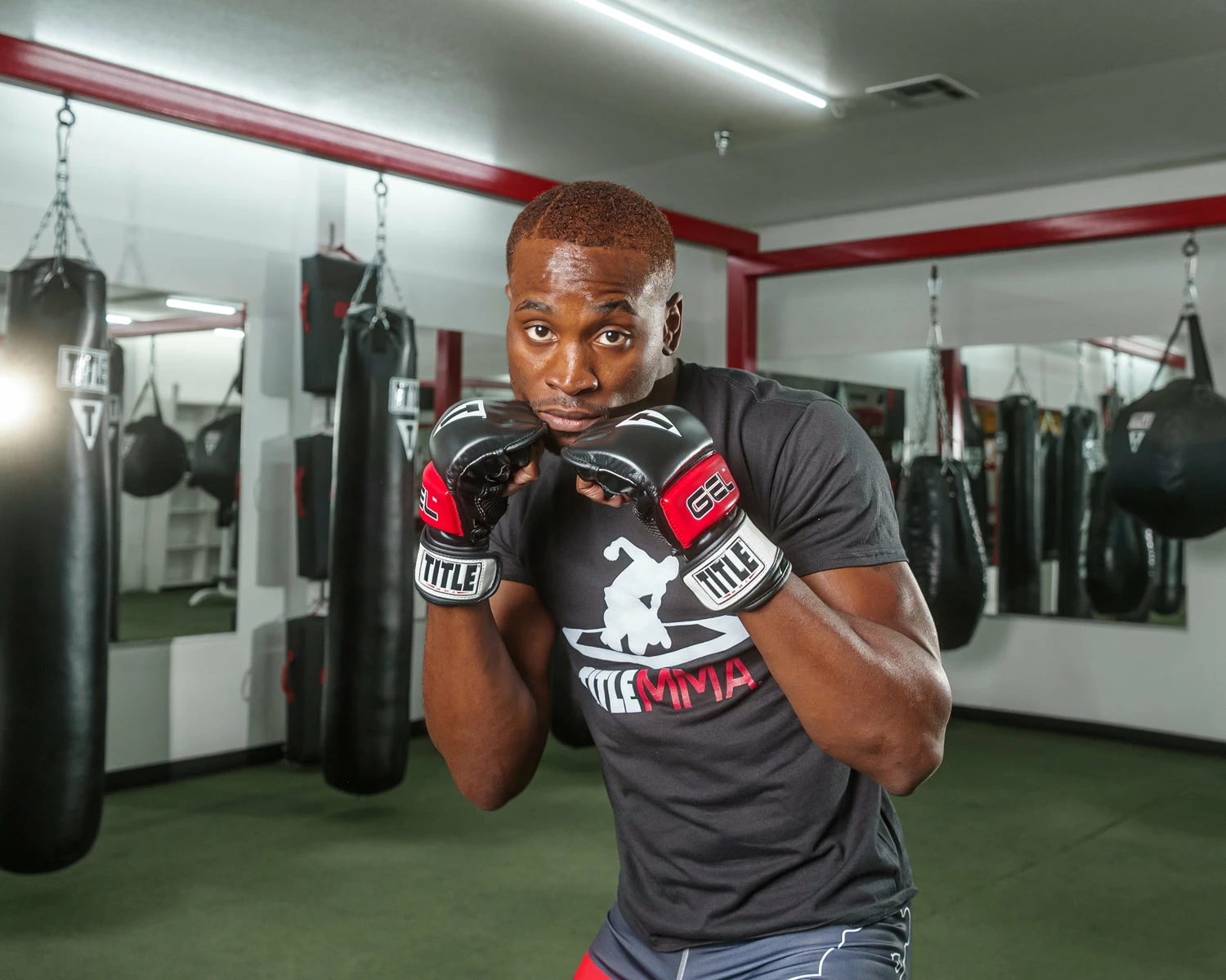 TITLE MMA Perform Gel Bag Gloves 2.0 2 TITLE MMA Perform Gel Bag Gloves 2.0 - Image 2