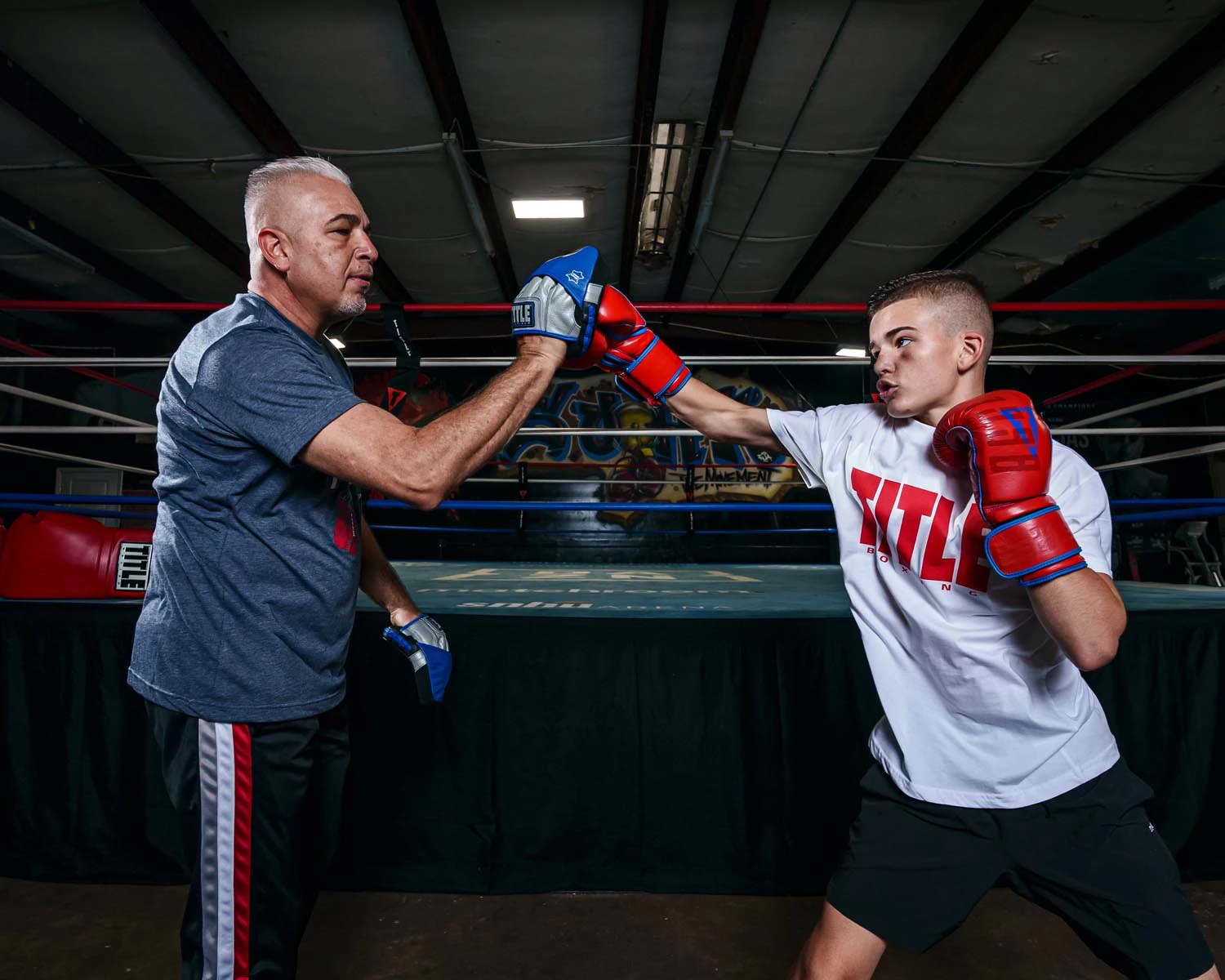 TITLE Platinum Perilous Micro Palm Mitts 2 TITLE Platinum Perilous Micro Palm Mitts - Image 2