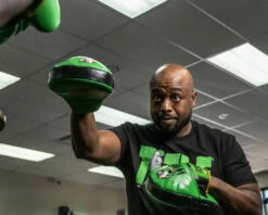 WBC By TITLE Boxing Focus Mitts -Boxing Equipment Sales Store wbcpm